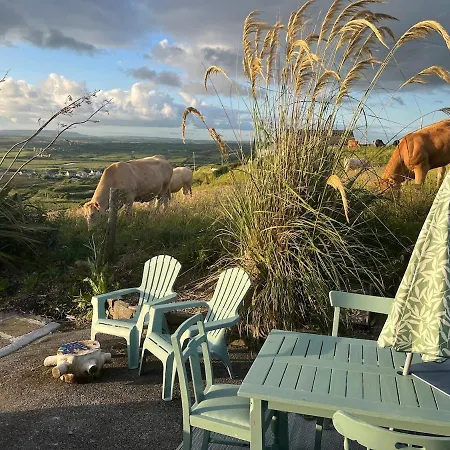 Bay View Hideaway شقة