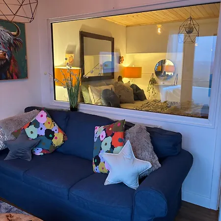 Bay View Hideaway شقة *